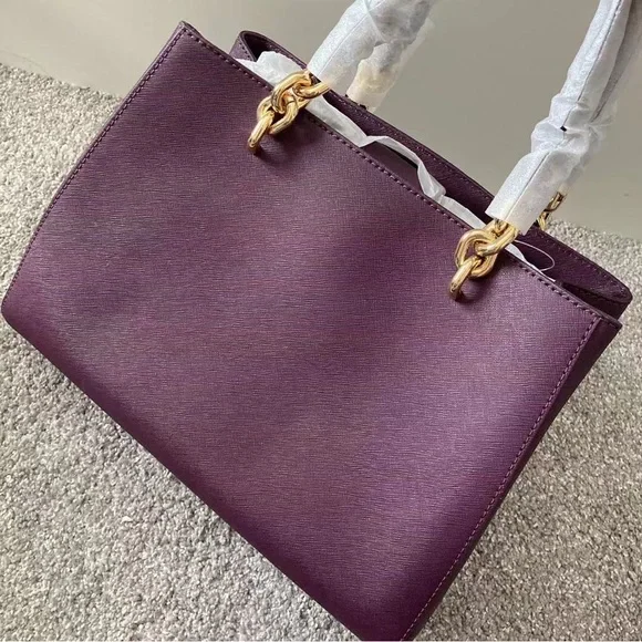 Michael Kors medium size Cynthia satchel bag NWT